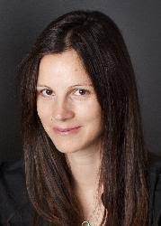 Elizabeth Beaumont's Instagram, Twitter & Facebook