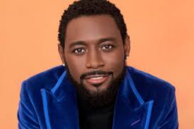 They need to get Mike up out of there because he ain't wuffa damn🤣😆  RADERS VORLDSCLUE ORL CLUB ORLDWIDE LoUS OU Vurnlgy =