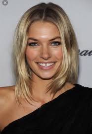 Is there a gene amongst the blacks that causes a gap between the two top  center teeth? I've noticed it in quite a few black colleagues and  celebrities.