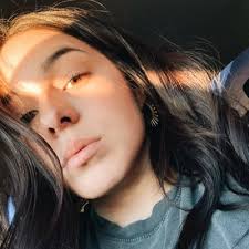 Karin Estrada (@krkestrada1)