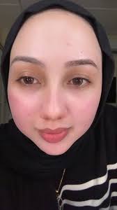 Maksud Kening Terangkat Sebelah