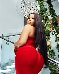 Nengi got admitted into the university of port harcourt where she studied communications. Bbnaija Watch Moment Nengi Apologized To Ozo After Insulting Him Last Night Video