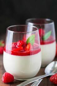 Panna Cotta Thermomix Une Delicieuse Recette Pour Votre Dessert Des Fetes De Noel Facile A Realiser Chez Vous A Recette Panna Cotta Recette Thermomix Recette