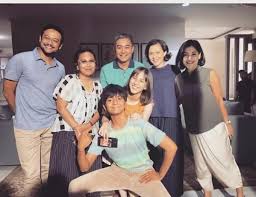 At the age of 17, they were determined to copulate outside of marriage. 10 Potret Awet Muda Lulu Tobing Jadi Indah Di Tersanjung