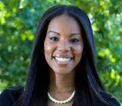 Tiffany Holmquist's Instagram, Twitter & Facebook