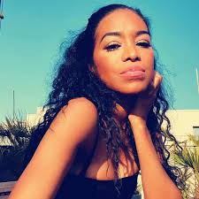 I'm finding Bluesky better for art engagement than Threads. But it's always  SO good to see your work, wherever it appears. 🙂