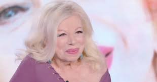 È morta Sandra Milo, aveva 90 anni. Addio alla musa di Federico Fellini e  diva del cinema italiano