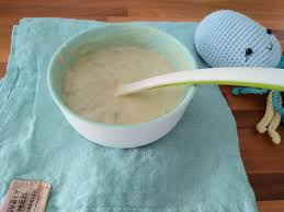 Joghurt wird aus kuhmilch, die mit milchsäurebakterien versetzt wird, hergestellt. Fruhstucksbrei Fur Babys 10 Monate Miss Broccoli Mama Foodblog