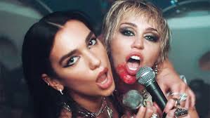 Dua lipa — future nostalgia (future nostalgia 2020). Miley Cyrus Dan Dua Lipa Tampil Liar Dalam Video Musik Prisoner