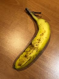 Hot take: This banana is ruined. Would you eat it?? - Facebook