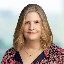 Laura Sneed's Instagram, Twitter & Facebook