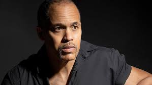 Introduce Yourself(ie): 10 Questions with Midsummer: A Banquet Standout Caroline  Amos