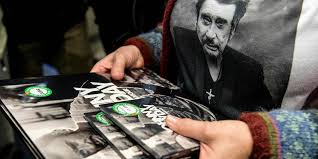 En à peine trois jours, le nouvel album de johnny hallyday, sorti le 25 octobre 2019 a cartonné. Album Posthume De Johnny Les Fans Repondent Present Le Point