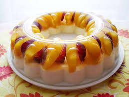 Tunggu uap panas hilang, masukkan alpukat halus, aduk sampai rata, tuang ke dalam cetakan dan dinginkan. Resepi Puding Buah