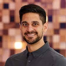 Faisal Sufi's Instagram, Twitter & Facebook