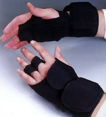 This will make it fast and easy for you to find the you may not think of metal detecting as a physically demanding activity, but when you are out there waving that detector around for hours. Metal Detector Sensor Mitts Sensor Gloves Md Sm2