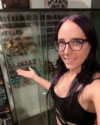 Angie Hobby's Instagram, Twitter & Facebook