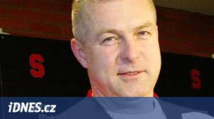 Rvačky do hokeje patří, tvrdí Jiří Hrdina. Možných rizik se nebojí