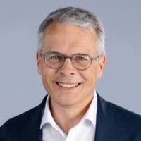 2400+ perfis com “Maroni”