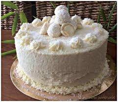 Layer Cake Raffaello Delices Sucres Sales Over Blog Com Gateau Raffaello Recette Cake Design Gateau Au Chocolat Moelleux