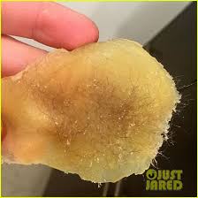 All tools must be soaked in antibacterial disinfectant or disposed of after each guest. Miley Cyrus Waxed Off Her Armpit Hair Photo 841488 Miley Cyrus Pictures Just Jared Jr