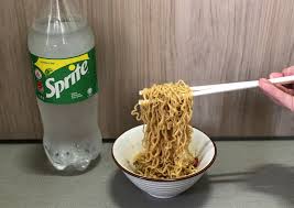 Indonesia belakangan ini viral banget es kepal milo , dan apakah donut indomie goreng ini bakal jadi trend yang selanjutnya? I Try This Sprite Indomie Recipe That S Viral On Tiktok Here S Why I Wouldn T Recommend It Lifestyle Food News Asiaone