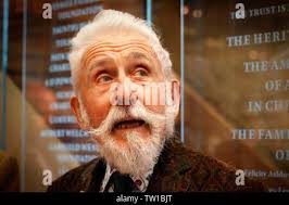 Sir Roy Strong, opening the exhibition, William Simmonds: The Silent Heart  of the Arts and Crafts, at Court Barn, Chipping Campden, Gloucestershire  Stock Photo