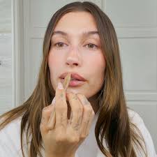 Hailey Bieber's Streamlined Beauty Routine Is Only 8 Steps