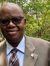 الغابون: وفاة وزير الخارجية مايكل موسى بنوبة قلبية قبل اجتماع للحكومة