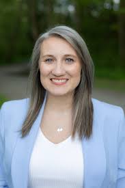 Jennifer Satter- for Molalla River School Board