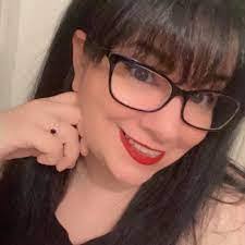 Dana Brainard's Instagram, Twitter & Facebook