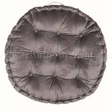 Aggiungi un tocco di classe e finezza ai tuoi spazi con la velvet luxury round pillow cushion collection. Maxi Cuscino Rotondo Blanc Mariclo In Velluto Colore Grigio