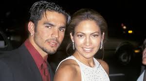 Douglas: Tener a Rodgers es 'histórico' para la franquicia