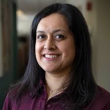 Lori Schroth's Instagram, Twitter & Facebook