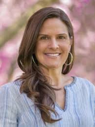 Patty Oakley Of Saunders & Associates In Southampton NY — Real Estate Agent  Profiles