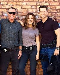 Instagram Photo By Bushforpresident Jul 30 2016 At 10 03pm Utc Erin Lindsay Chicago Pd Nbc Chicago Pd Sophia Bush Chicago Pd