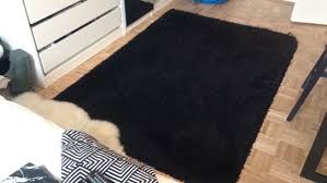 Schaffen sie mehr komfort durch. Schwarzer Teppich Ikea Hampen In 1040 Wien Fur Gratis Zum Verkauf Shpock De