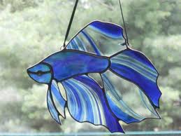 Stunning Betta Fish Stained Glass Stained Glass Suncatchers Stained Glass Ornaments Stained Glass Diy