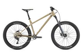 Cadre2021 clash, 170 mm travel. Commencal 2021 Meta Ht Am Origin Sand 2021