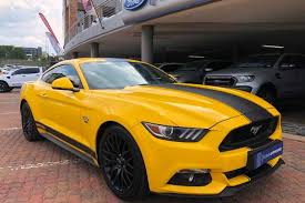 Supercars Gallery Ford Mustang Gt Black And Yellow