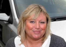 Don't stab me, I'm a grandma pleads Sheffield taxi driver robbed for £50