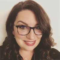 Lindsey Asher's Instagram, Twitter & Facebook