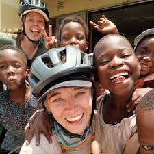 🕊️ Safety and adventure? Yes please! According to the latest Global Peace  Index, countries like Iceland, New Zealand and Singapore are some of the  safest countries in the world. They also offer