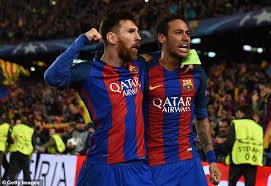 Photos have emerged, however, that have given the club's supporters cause for concern according to diario sport. Psg Sporting Director Leonardo Plays Down Lionel Messi Rumours After Neymar Spoke About Reunion Daily Mail Online