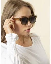 Stella and Gemma Archives