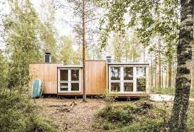 Tingkat kesulitan untuk memasang pintu dan jendela memang sesuai dengan materialnya. Contoh Desain Rumah Dari Kayu Unik Dan Kekinian Terbaru Thegorbalsla