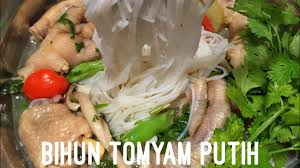 Guna hanya 4 bahan sahaja.selamat memcuba 😚 #goldenapron2020 Bihun Tomyam Putih Clear Tomyam With Rice Vermicelli Youtube