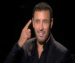 Kazem Alsaher Poster صور كاظم الساهر تذكر قبل أن تغفو على أي وسادة أينام الليل من ذبحوا بلاده أنا إن مت عزيزا إنما موتي ولادة Facebook