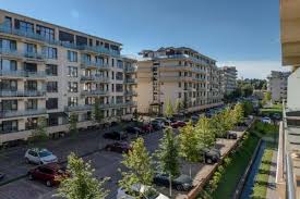 It has 2 separate rooms. Luxury Glamstudio Copou Iasi Romania Hotelbama