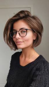 32 Hot Hairstyles For Women Wearing Glasses In 2024